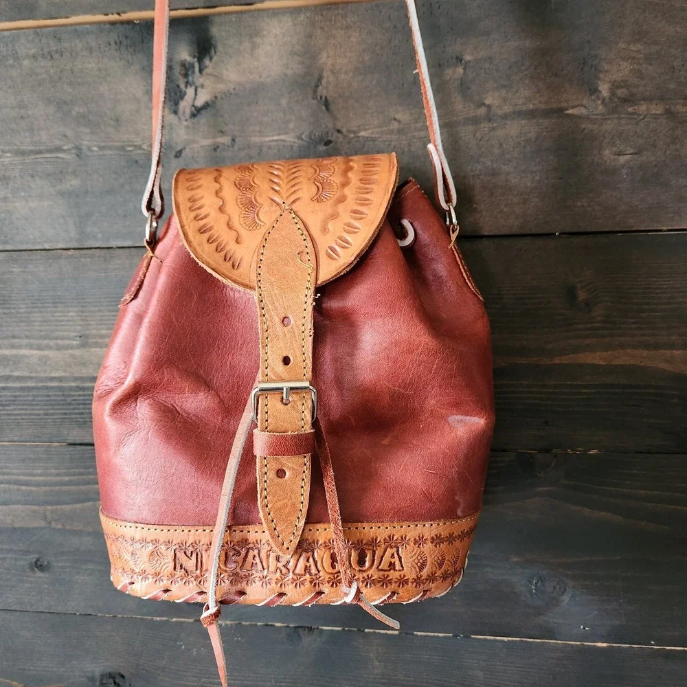 The Unbranded Brand vtg hand